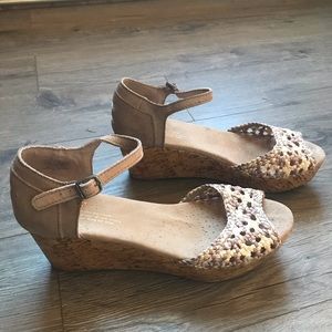 TOMS wedges | size 7